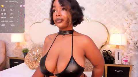 Snapshot of madissonlopez chatting on November 7, 2025, 9:59 pm Madisson Lopez online show from November 7, 2025, 9:59 pm