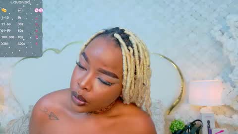 Snapshot of madissonlopez chatting on November 20, 2025, 10:42 pm Madisson Lopez online show from November 20, 2025, 10:42 pm