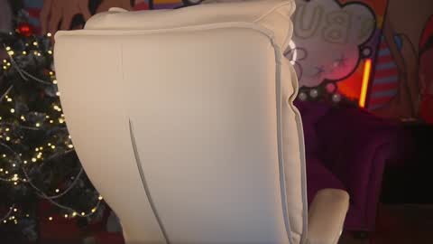 Snapshot of madissonsoft chatting on December 31, 2024, 7:42 am madissonsoft online show from December 31, 2024, 7:42 am