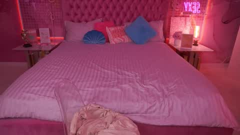 Snapshot of madissonsoft chatting on October 22, 2025, 1:00 pm madissonsoft online show from October 22, 2025, 1:00 pm