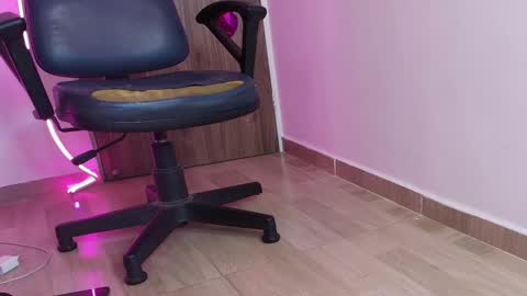 Snapshot of mady_gh chatting on March 2, 2025, 6:37 am mady online show from March 2, 2025, 6:37 am