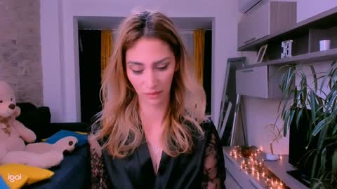 Madye Roberts online show from February 4, 2025, 1:13 am