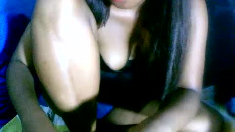 Snapshot of maelahlove chatting on December 21, 2024, 7:16 pm MaelahLove online show from December 21, 2024, 7:16 pm