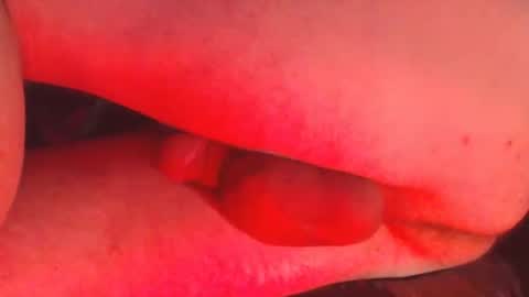 Snapshot of maestro2017 chatting on December 8, 2024, 11:40 pm maestro2017 online show from December 8, 2024, 11:40 pm