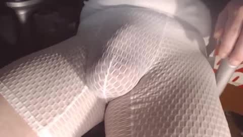 Snapshot of maestro2017 chatting on December 1, 2025, 10:59 pm maestro2017 online show from December 1, 2025, 10:59 pm