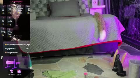 Mae online show from January 15, 2025, 6:43 am