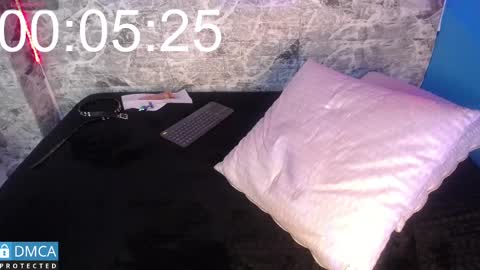 Snapshot of maevekuro chatting on March 6, 2025, 9:42 pm maevekuro online show from March 6, 2025, 9:42 pm