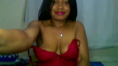 magdalinemus online show from December 1, 2025, 5:07 pm