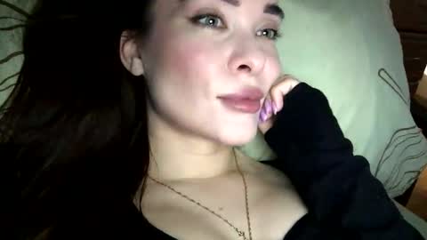 Snapshot of magggg658318 chatting on November 29, 2025, 12:19 pm magggg658318 online show from November 29, 2025, 12:19 pm