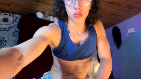 Snapshot of maggie_fit chatting on March 7, 2025, 6:57 am maggie_fit online show from March 7, 2025, 6:57 am