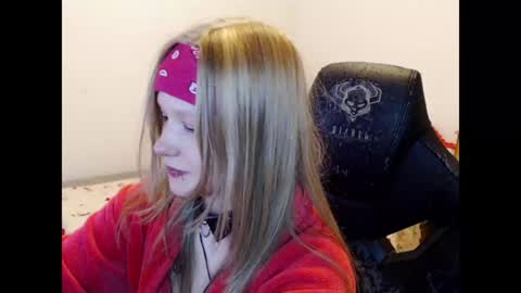 Snapshot of maggieswaggy chatting on January 19, 2025, 9:34 pm Magdalene Swaggy online show from January 19, 2025, 9:34 pm