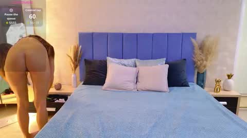 Snapshot of maggieturner chatting on November 25, 2025, 1:27 am MaggieTurner online show from November 25, 2025, 1:27 am