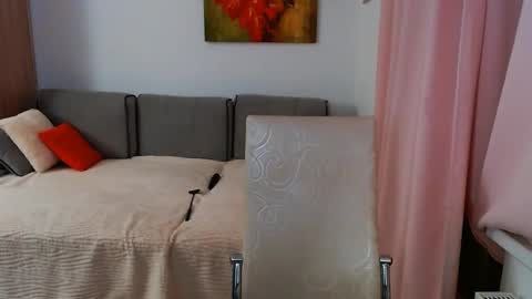 Snapshot of magic_blondie chatting on December 29, 2024, 9:52 pm Margo online show from December 29, 2024, 9:52 pm