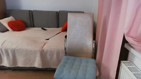 Snapshot of magic_blondie chatting on February 22, 2025, 9:59 pm Margo online show from February 22, 2025, 9:59 pm
