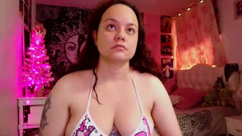 Snapshot of magic_clairewitch chatting on December 28, 2024, 2:53 pm Claire online show from December 28, 2024, 2:53 pm