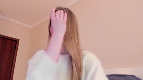 Alice  online show from November 30, 2025, 12:20 pm