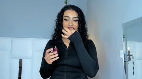 Snapshot of magic_marg chatting on January 28, 2025, 8:58 pm Marge online show from January 28, 2025, 8:58 pm