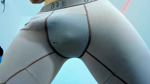 Snapshot of magic_mike_26 chatting on October 25, 2025, 1:51 pm Magic Mike online show from October 25, 2025, 1:51 pm