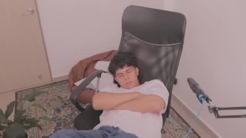 Tony Hoffa online show from December 13, 2025, 7:53 pm