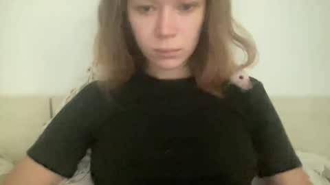 Snapshot of magicgirl50053 chatting on November 4, 2025, 8:46 am magicgirl50053 online show from November 4, 2025, 8:46 am