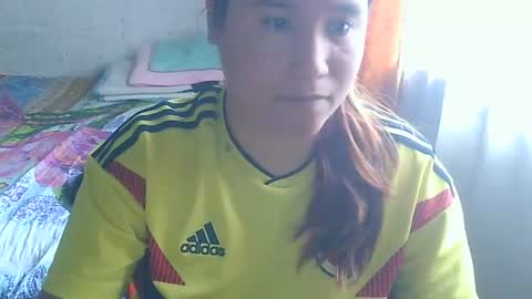 Snapshot of magiietaylor_ chatting on October 16, 2025, 5:14 pm Maggie Taylor online show from October 16, 2025, 5:14 pm