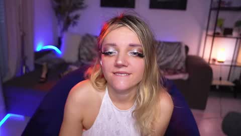 Snapshot of magnetic_ami chatting on January 20, 2025, 1:11 pm Ami online show from January 20, 2025, 1:11 pm