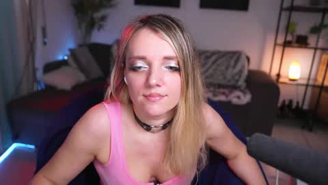 Snapshot of magnetic_ami chatting on February 12, 2025, 1:16 pm Ami online show from February 12, 2025, 1:16 pm