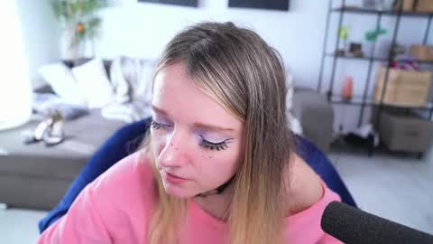 Snapshot of magnetic_ami chatting on March 11, 2025, 1:56 pm Ami online show from March 11, 2025, 1:56 pm