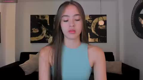 Snapshot of maiacollins chatting on September 22, 2025, 5:37 pm Maia online show from September 22, 2025, 5:37 pm