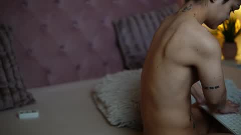  Maia  online show from September 15, 2025, 8:20 pm