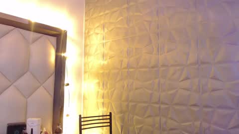 Maia  online show from January 4, 2025, 8:16 pm