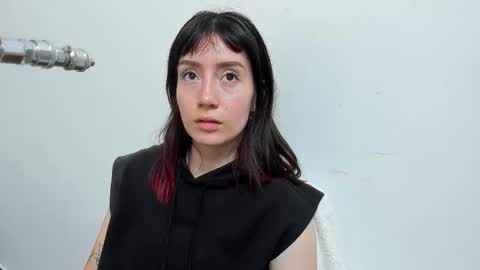 maibys online show from September 22, 2025, 3:41 am