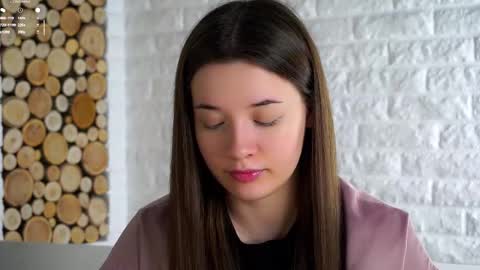 Lucy online show from November 28, 2025, 2:25 am