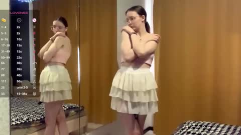 Snapshot of maidacompston chatting on September 21, 2025, 9:11 am Elina online show from September 21, 2025, 9:11 am