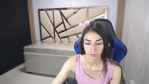 Maily online show from November 16, 2025, 3:01 am