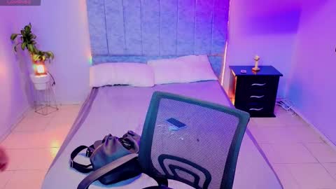 Snapshot of maite_stone1 chatting on November 25, 2025, 3:28 am MAITE STONE1 online show from November 25, 2025, 3:28 am