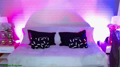 Snapshot of makarena_medina chatting on January 23, 2025, 11:48 am Makarena online show from January 23, 2025, 11:48 am