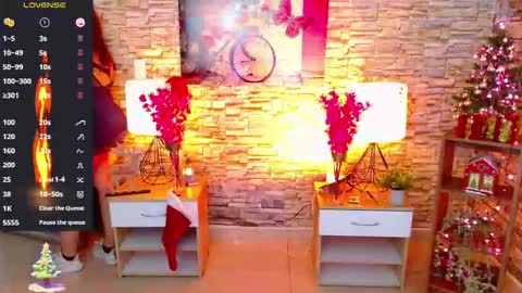 Snapshot of makarena_medina chatting on December 4, 2025, 10:13 am Makarena online show from December 4, 2025, 10:13 am