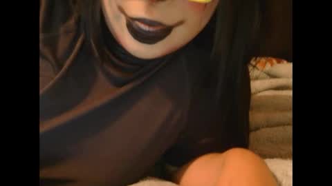 Makayla online show from October 26, 2025, 7:14 am