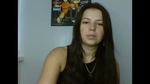 make_mesmile online show from October 14, 2025, 6:03 am