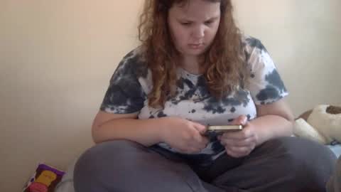 Snapshot of makemesquirt06 chatting on October 25, 2025, 10:15 pm makemesquirt06 online show from October 25, 2025, 10:15 pm