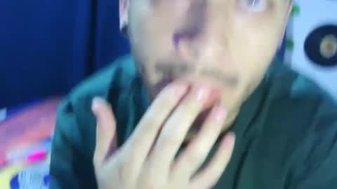 Snapshot of makenzy_darly chatting on February 9, 2025, 3:00 am Makenzy darly online show from February 9, 2025, 3:00 am