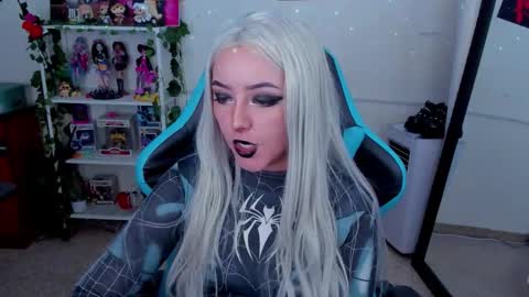 ...  ... online show from November 23, 2025, 11:37 pm