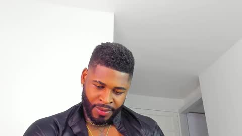 Makonnen online show from November 17, 2025, 5:24 am