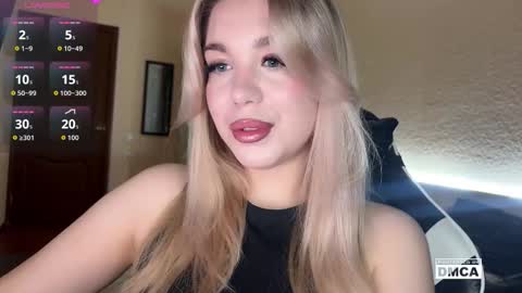 Snapshot of maksisisia chatting on November 23, 2025, 1:44 pm maksisisia online show from November 23, 2025, 1:44 pm