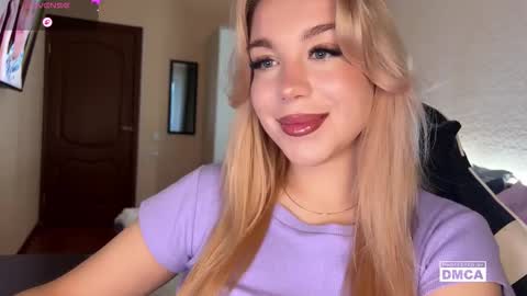 Snapshot of maksisisia chatting on November 24, 2025, 1:11 pm maksisisia online show from November 24, 2025, 1:11 pm