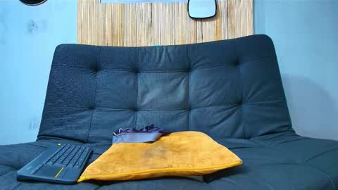 Malcom online show from November 24, 2025, 1:11 pm