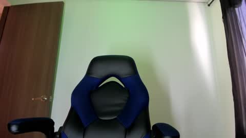 Snapshot of male_pussy chatting on December 7, 2024, 6:59 pm ADAM online show from December 7, 2024, 6:59 pm