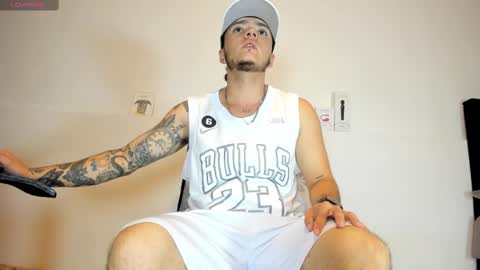 Snapshot of male_pussy chatting on February 19, 2025, 7:27 pm ADAM online show from February 19, 2025, 7:27 pm