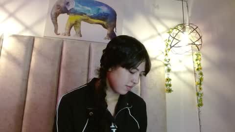 malejacs01 online show from September 12, 2025, 12:16 pm